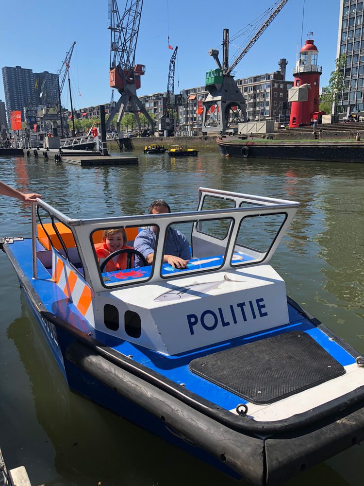 barco-marina-kids-rotterdam-holanda